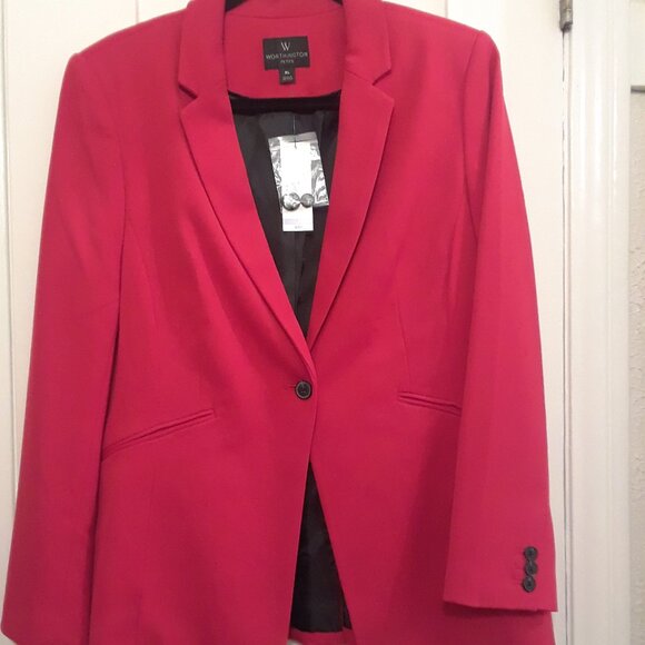 Red Jacket - Picture 1 of 12